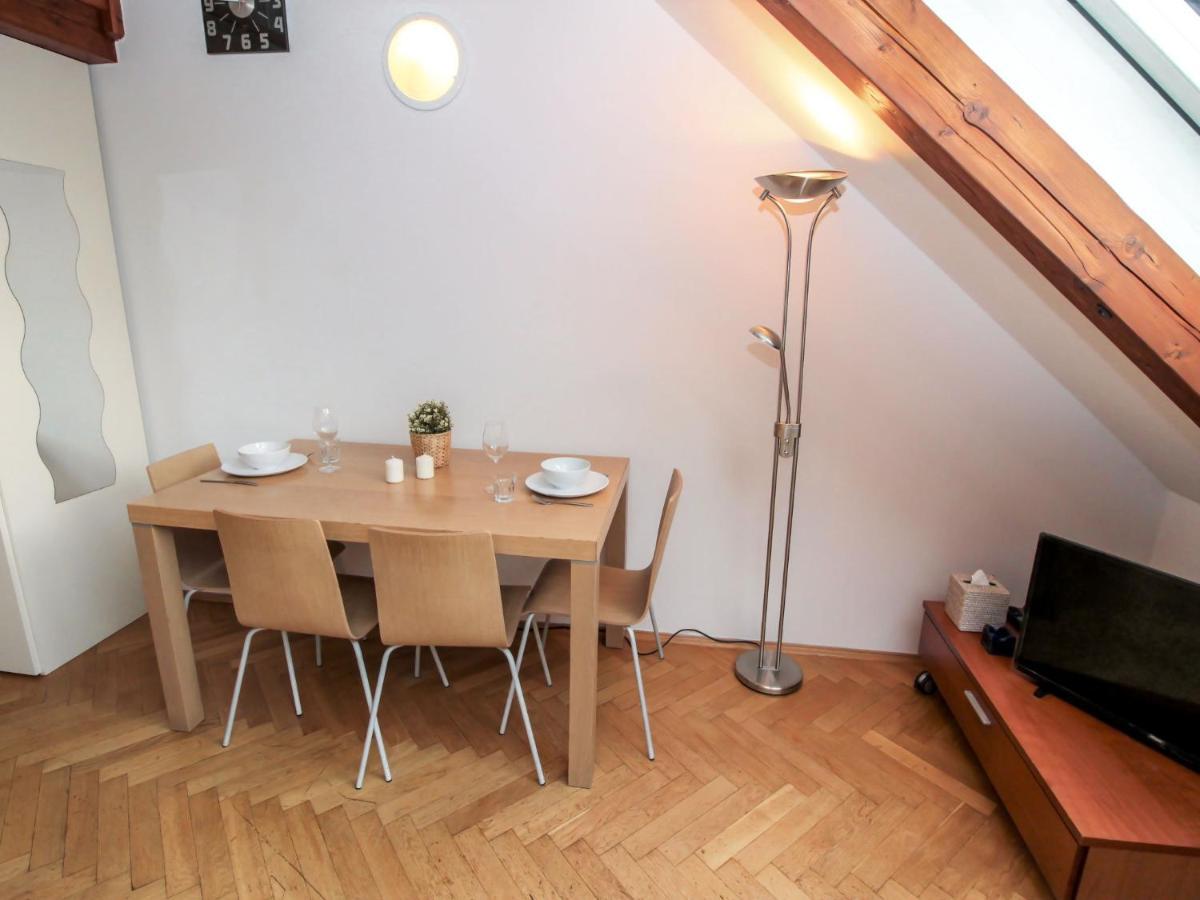 Apartment O21 By Interhome Prague Exterior photo